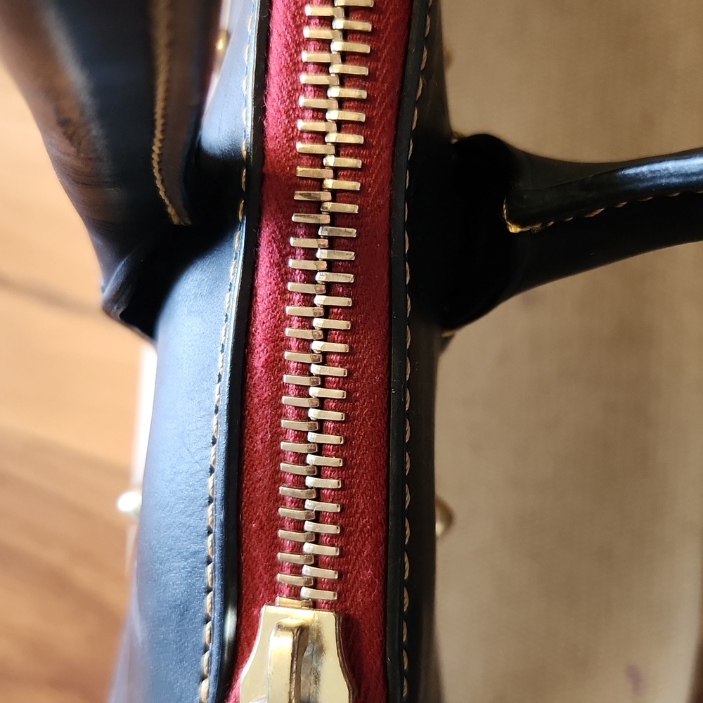 Dooney & Bourke Large Satchel - Picture 9 of 16